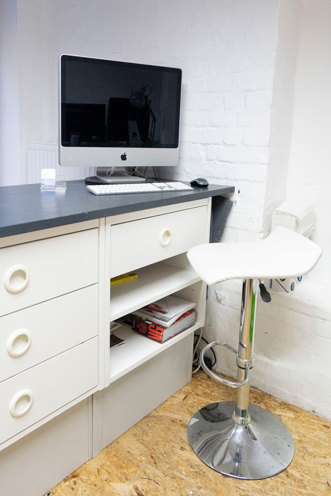 Visuelle Konzepte Arbeitsplatz mit Hocker Braunschweig